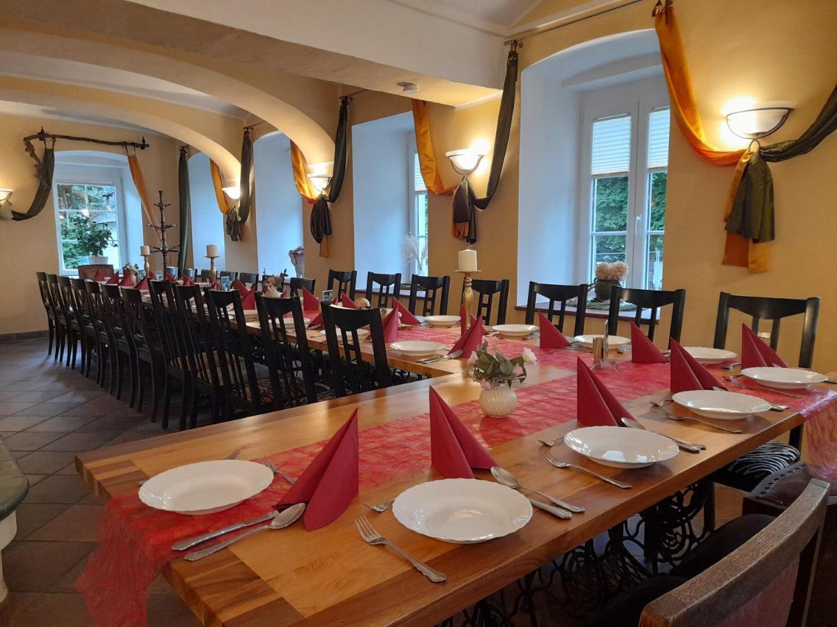 Gasthaus Zum Fuchs - Familie Andrae Hermagor-Pressegger See Exterior photo