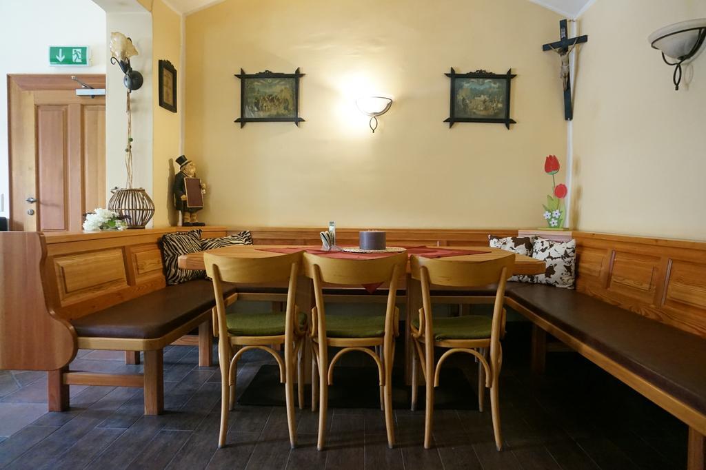 Gasthaus Zum Fuchs - Familie Andrae Hermagor-Pressegger See Exterior photo
